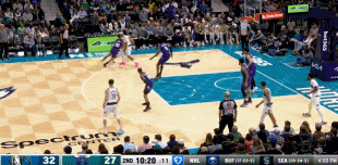 DB视讯官方登录入口听说想交易我?加福德半场8中7爆砍21分7板3帽 对位的马威1分4犯