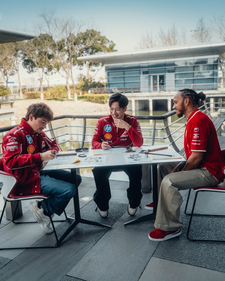 DB电子官网F1总裁：周冠宇有惊人的表现，相信他有一条光明的发展道路