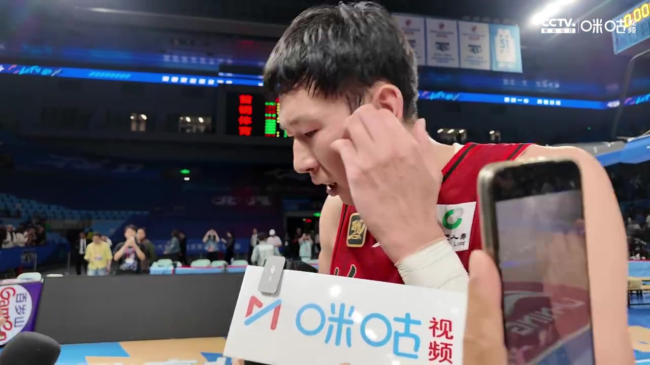 DB视讯官网周琦：躺了5天直接比赛确实是人生第一次 球队信任我我愿去帮球队